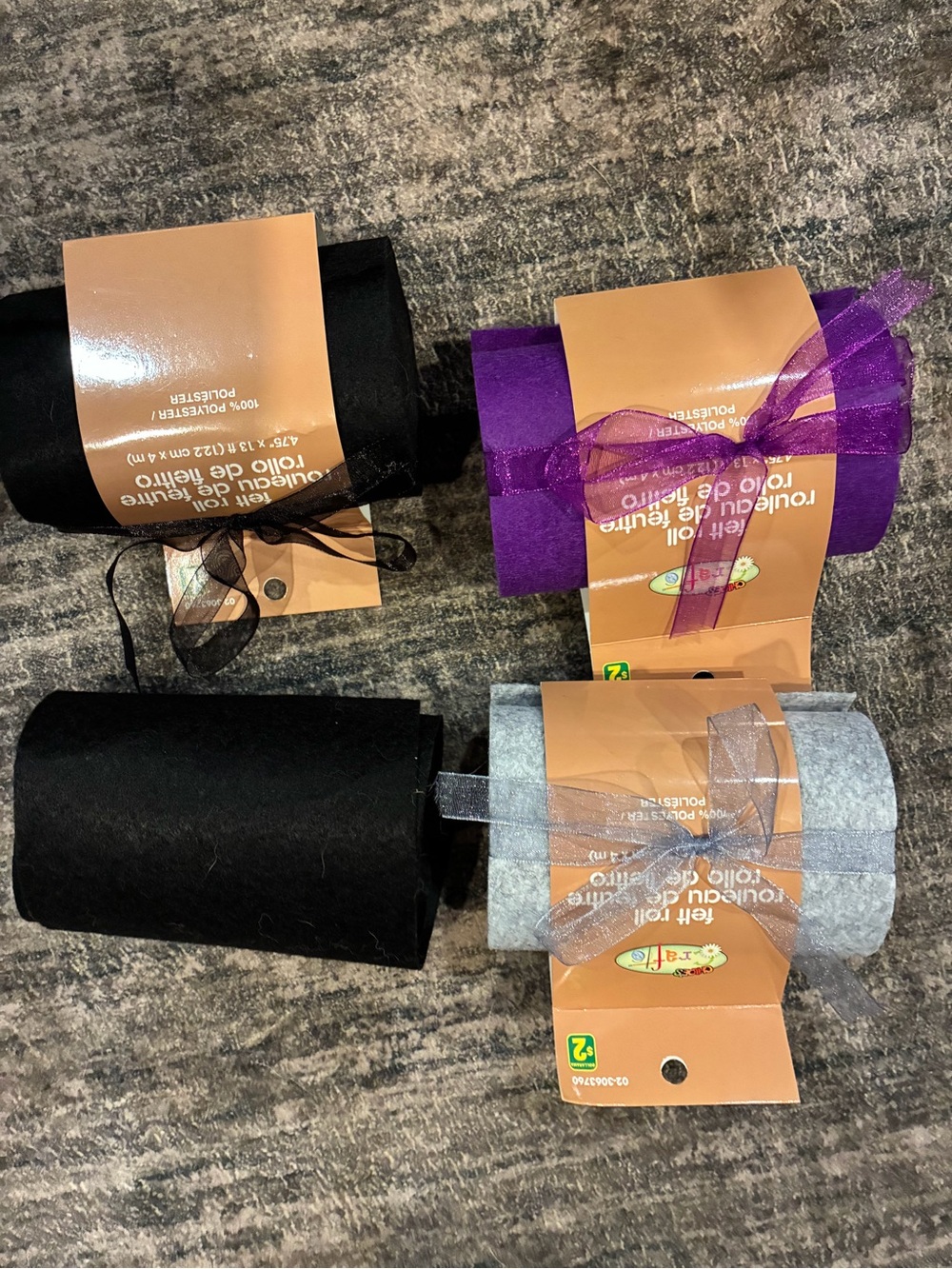 Party Crepe Streamer Roll - Black, Purple, Light Gray - Unbranded - Picture 2 of 2